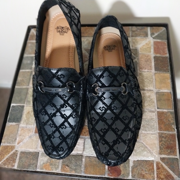 Men's Black Loafers with Patterned Design - Picture 2 of 10